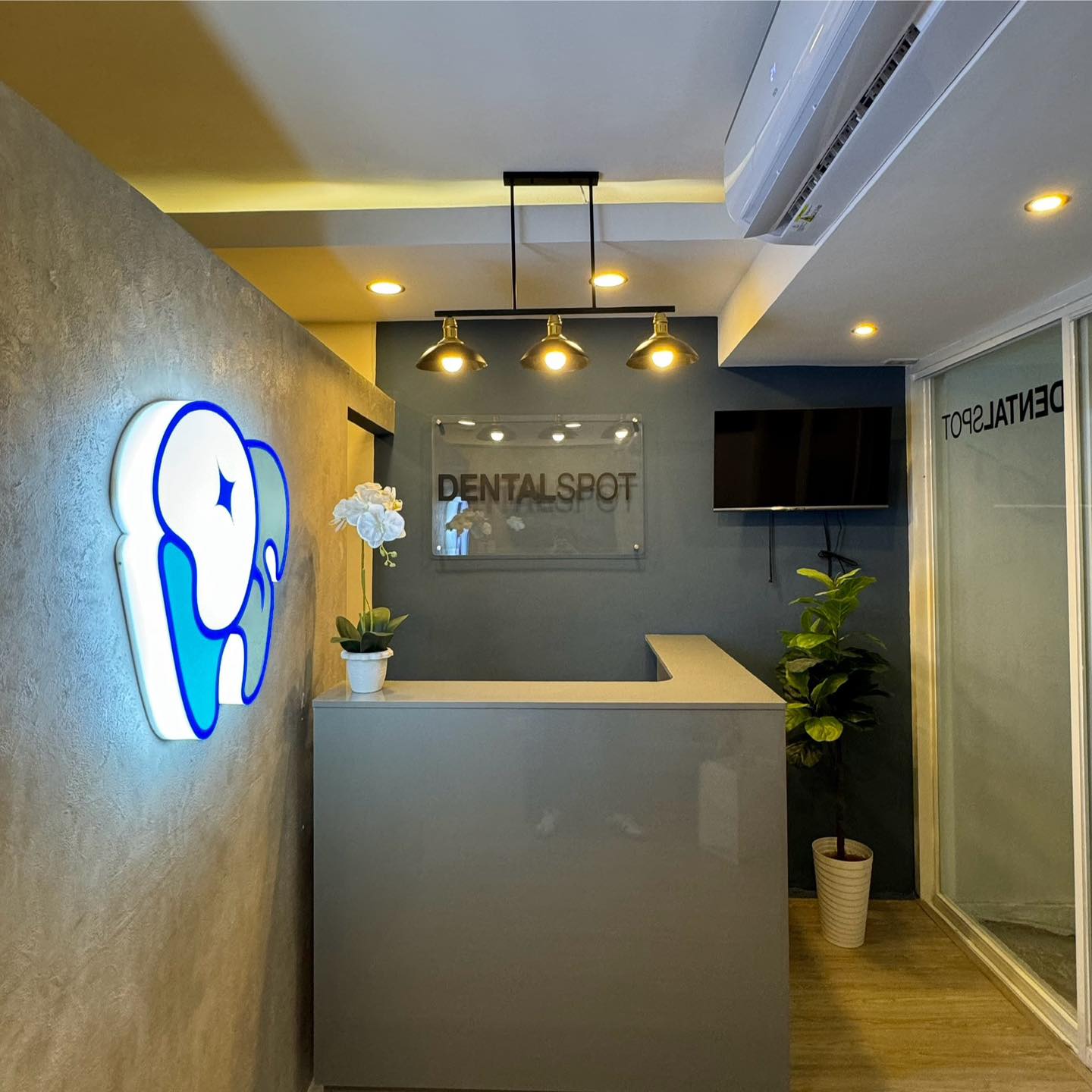 DentalSpot Manila reception